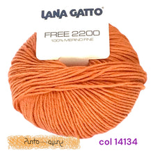 Carica l'immagine nel visualizzatore di Gallery, Lana Gatto FREE 2200