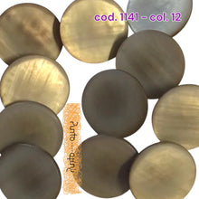 Carica l'immagine nel visualizzatore di Gallery, Bottoni Poliestere - cod 1141
