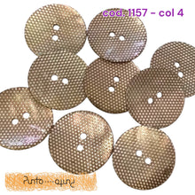 Carica l'immagine nel visualizzatore di Gallery, Bottone madreperla - cod 1157
