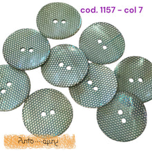 Carica l'immagine nel visualizzatore di Gallery, Bottone madreperla - cod 1157
