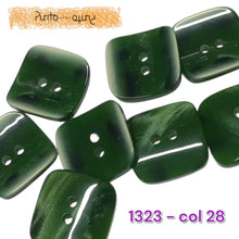 Carica l&#39;immagine nel visualizzatore di Gallery, Bottoni Poliestere forma quadrata - cod 1323
