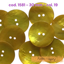 Carica l'immagine nel visualizzatore di Gallery, Bottoni Madreperla Colarata Vintage - cod 1581 - 30 mm
