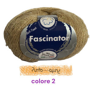 Miss Tricot FASCINATOR