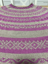 Carica l'immagine nel visualizzatore di Gallery, TOFFEE Poncho - Gilet Oversize a maglia | Pattern PDF
