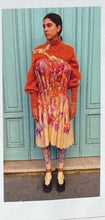 Carica l'immagine nel visualizzatore di Gallery, lavori per uno studente moda
