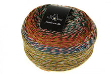 Carica l&#39;immagine nel visualizzatore di Gallery, Composizione: 100% lana merino medium Patagonia, wool - Gomitolo: e g 100 - mt 250 yds 273 - Ferri consigliati: 3 / 3,5 mm  istruzioni per la cura: lavaggio a mano
