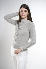 Carica l&#39;immagine nel visualizzatore di Gallery, https://handknits.manifatturasesia.it/modello/alhambra/
